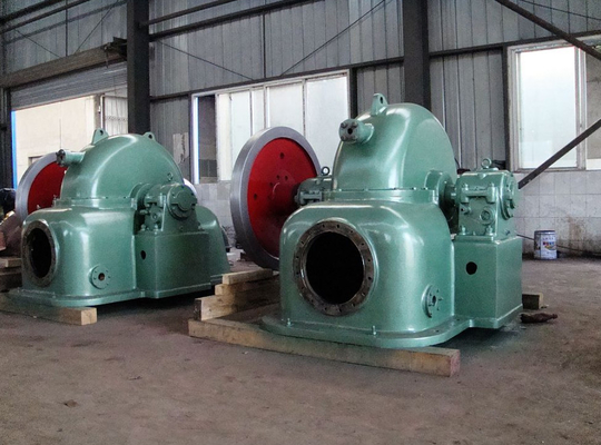 verticale de l'impulsion 1650kw	Bec multi hydraulique de la turbine 6000V 750RPM de Pelton