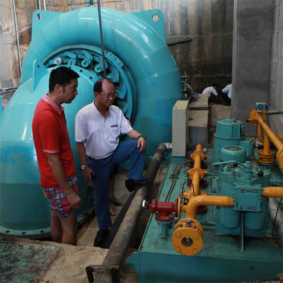 Turbine hydraulique horizontale de Kaplan sur le générateur HPP d'usine d'énergie hydroélectrique de cerceau 1720 kilowatts