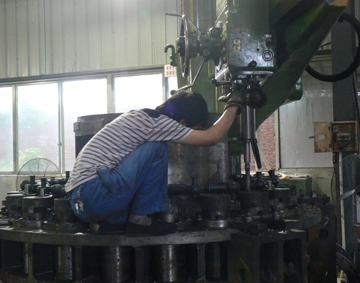 double système réglementaire de la turbine 650kw de lame fixe hydraulique verticale de coureur
