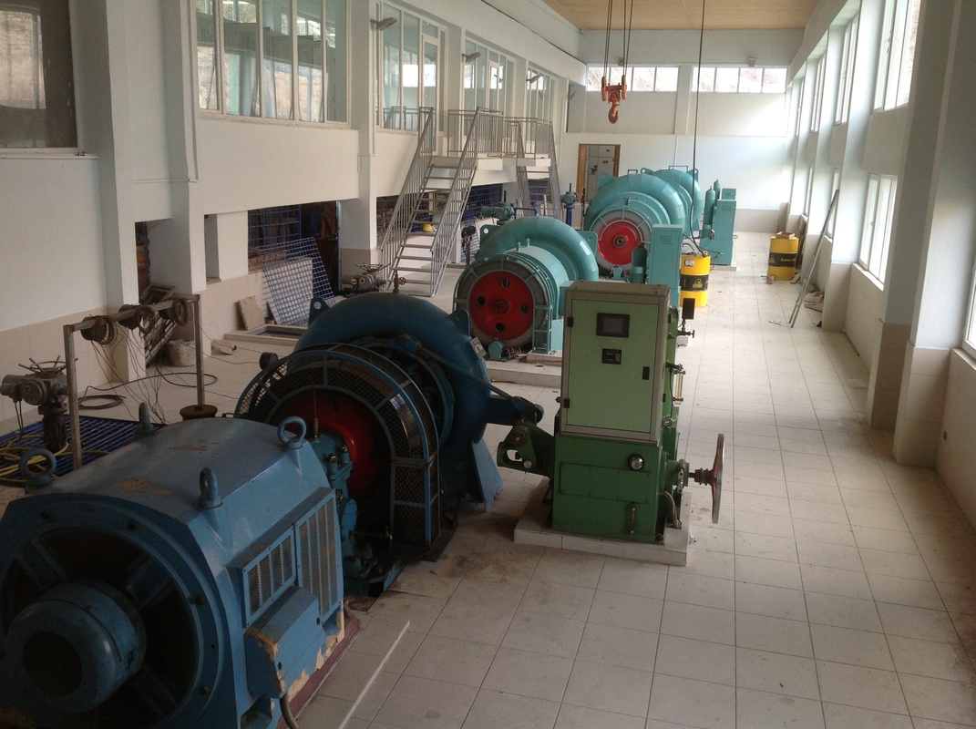 Turbine à eau Francis pour l'industrie par Francis Turbines Ltd. Débit d'entrée 2 M3/s