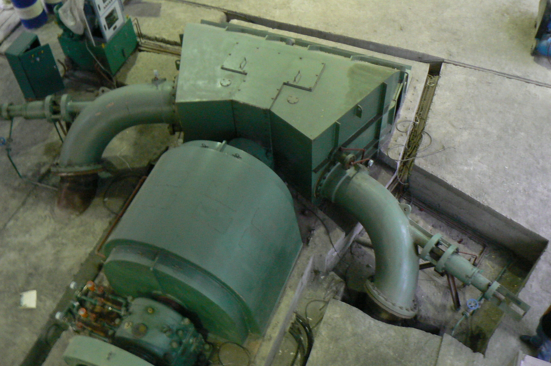 1000 tours par minute 3000 tours par minute Vitesse de fonctionnement Turgo Turbine à impulsion pour le débit d'eau 0,85 M3/s