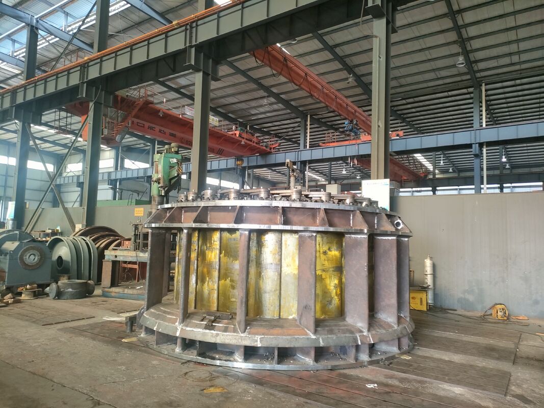 Turbine hydraulique Kaplan avec guides réglables Chambres en acier au carbone et entrée d'eau verticale pour projets hydroélectriques