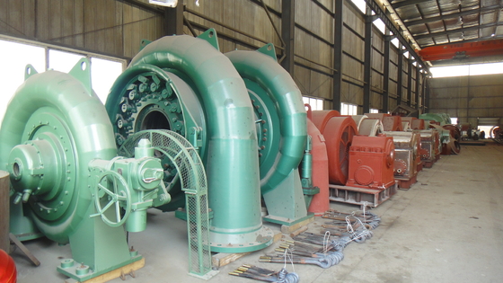 Turbine hydraulique Pelton contrôlée par PLC pour pression de sortie atmosphérique et fonctionnement automatique