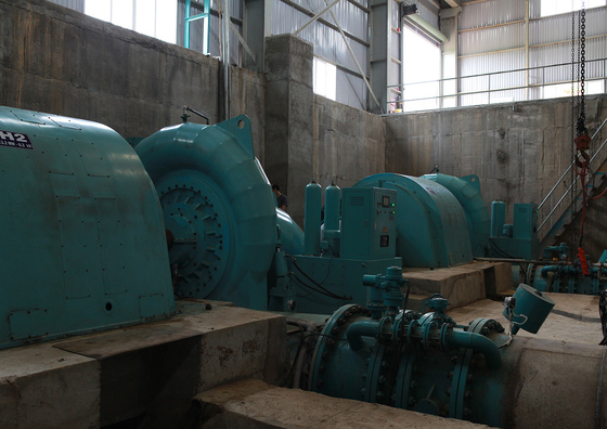 1450 kW Capacité de stockage d'énergie Système hydroélectrique avec générateur sans balai