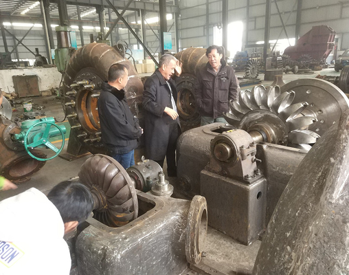 Parties de turbines à eau pour disposition verticale et caractéristiques de performance personnalisables